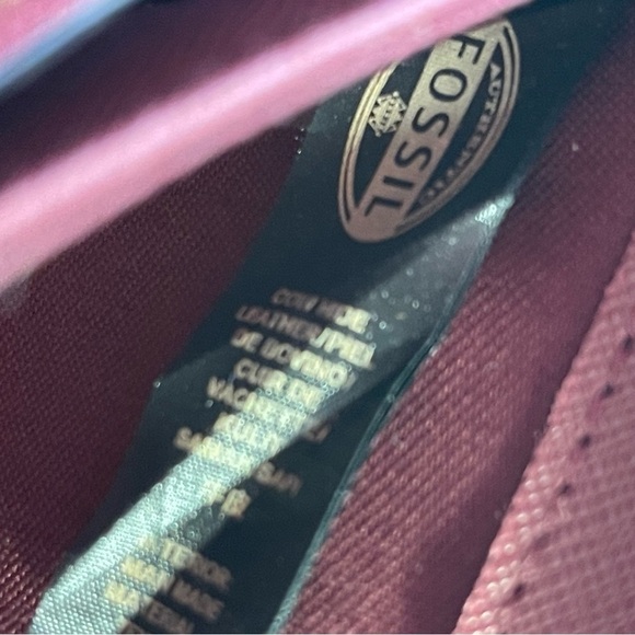 Fossil 'Sydney' Zip Around Phone Wallet - Picture 10 of 12